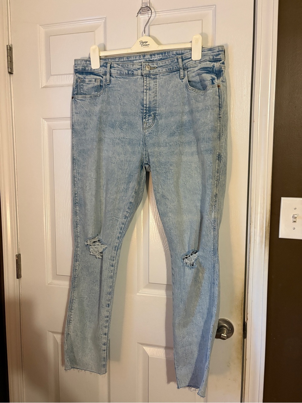 Old Navy Light Blue Skinny Jeans with Knee Distress